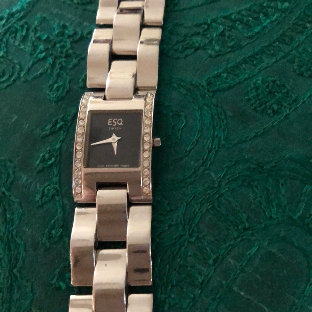 ESQ Swiss quartz